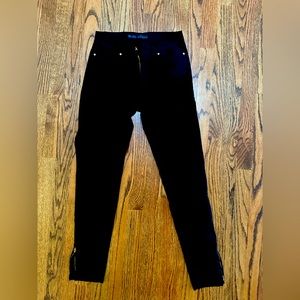 NWOT - Zara Size 4 Black Jeans